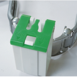 Udtræksskinne til server med kabelstyring