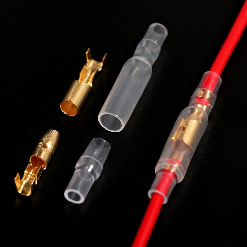 Sæt med bullet stik