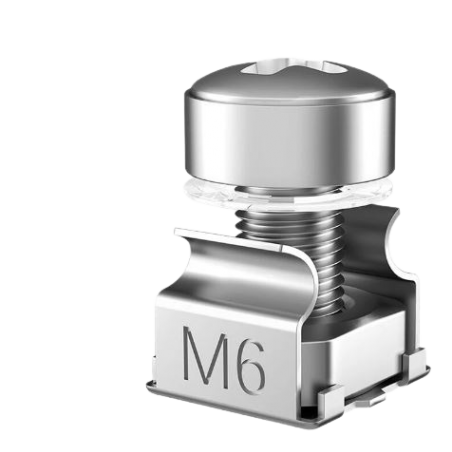 100 stk. Skruer og møtrikker til industriskabe