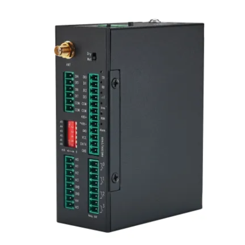 SMS GSM alarm 4G med 4 digitale indgange, 4 x analog indgange og 4x relæudgange. Gratis APP til iOS og Android